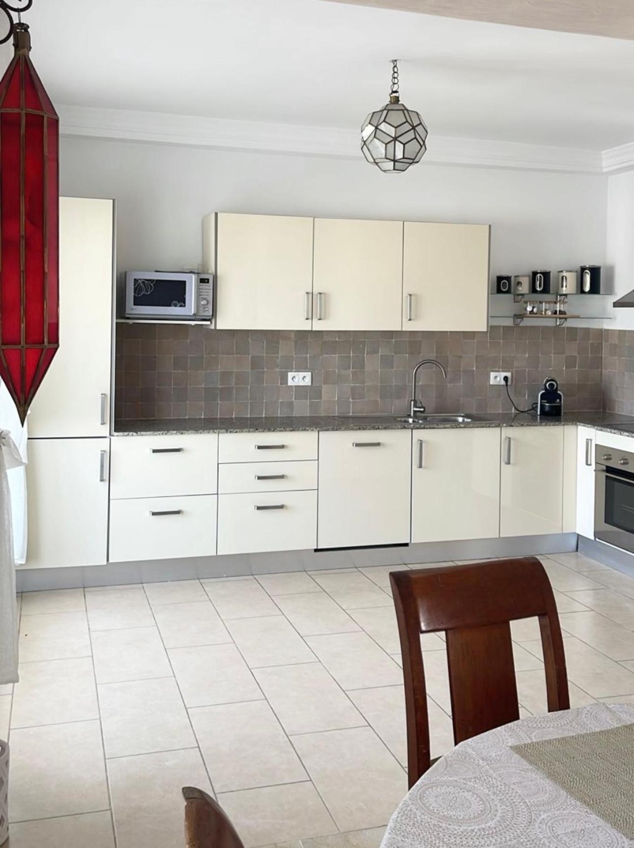 Asilah Vip - Haut Standing - Vue Mer - Piscines - Plage A 5 Minute - Garage Privee - Acces Pmr ภายนอก รูปภาพ